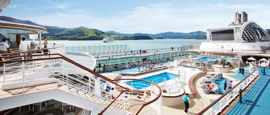 Lido Pool der Island Princess