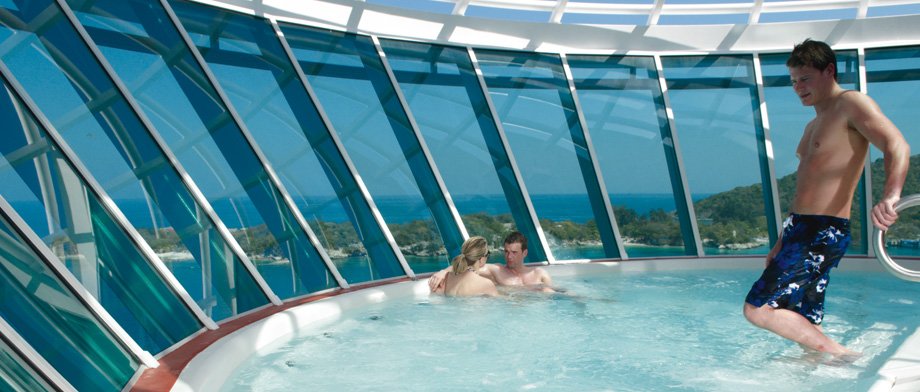 Whirlpool mit Meerblick auf der Liberty of the Seas