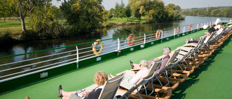 Sonnendeck auf der MS Amalia Rodrigues