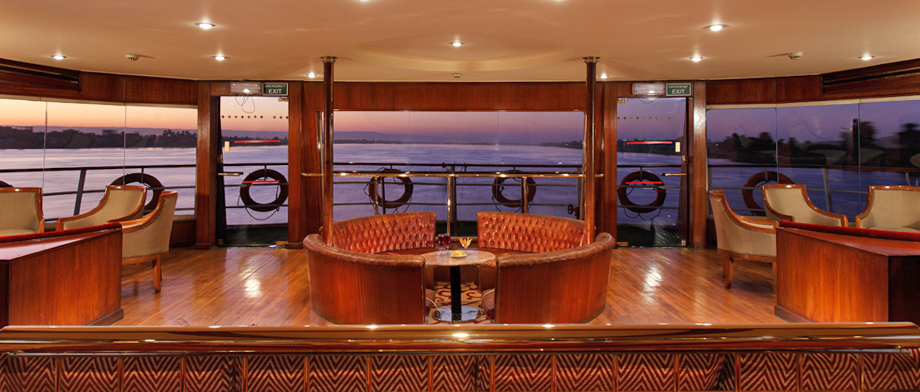 Panorama-Salon der MS Nile Monarch