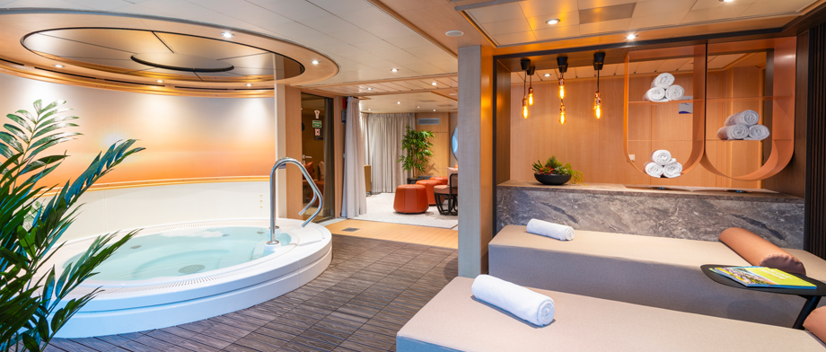 Wellnessbereich der MS Viktoria mit Whirlpool