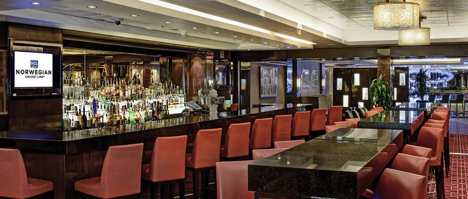 Die Maltings Bar an Bord der Norwegian Epic